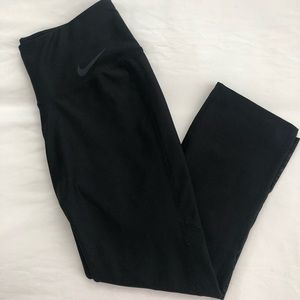 💥Nike DRI-FIT Crop Leggings Black (XS)